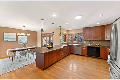 953 Lydia Avenue W, Roseville, MN 55113 - Photo 14