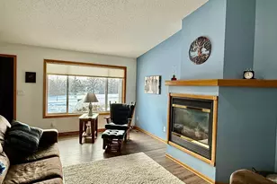 125 Meadow Ln, New London, MN 56273 - Photo 10