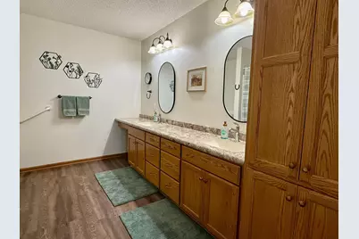 125 Meadow Lane, New London, MN 56273 - Photo 24