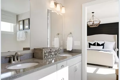 10390 McGregor Boulevard, Woodbury, MN 55129 - Photo 8