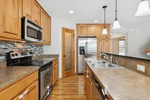 489 Canyon Blvd, Hudson, WI 54016 - Photo 6