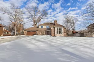 4687 Parkridge Dr, Eagan, MN 55123 - Photo 70