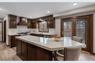 4687 Parkridge Drive, Eagan, MN 55123 - Photo 2