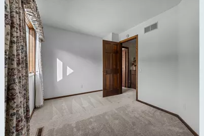 4687 Parkridge Drive, Eagan, MN 55123 - Photo 46