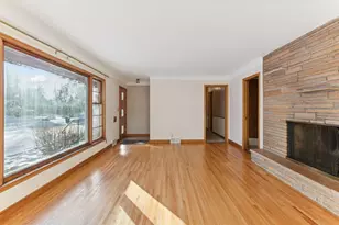 1887 Simpson St, Falcon Heights, MN 55113 - Photo 8