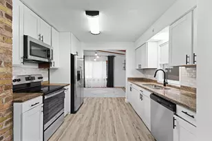 1775 Morgan Ave, Saint Paul, MN 55116 - Photo 8