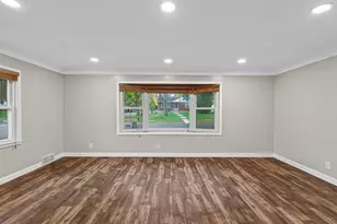 1172 Ottawa Ave, West Saint Paul, MN 55118 - Photo 8