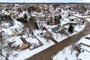 9235 Jeffery Ave S, Cottage Grove, MN 55016 - Photo 32