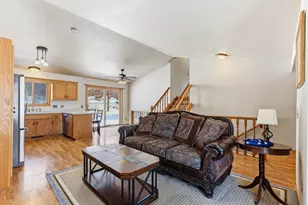 9235 Jeffery Ave S, Cottage Grove, MN 55016 - Photo 4