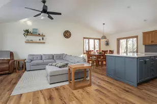 903 Geneva Dr, Alexandria, MN 56308 - Photo 10