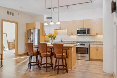 215 10th Avenue S #211, Minneapolis, MN 55415 - Photo 14