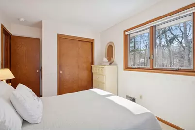 410 Totem Road, Saint Paul, MN 55119 - Photo 24