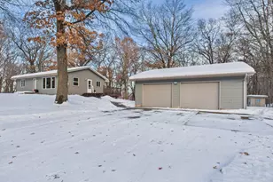 6858 E Viking Blvd, Wyoming, MN 55092 - Photo 2