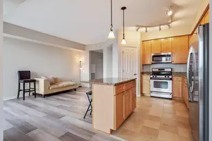 500 E Grant St, Minneapolis, MN 55404 - Photo 8