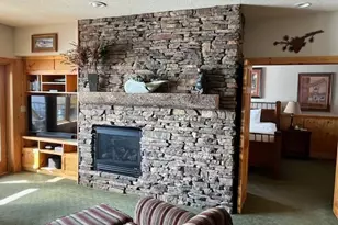 1412 Burlington Rd, Two Harbors, MN 55616 - Photo 8