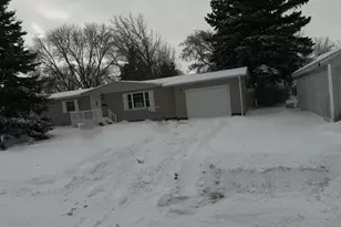 217 N 7th St, Warren, MN 56762 - Photo 12