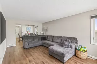 1918 Upper Afton Road E, Saint Paul, MN 55119 - Photo 4