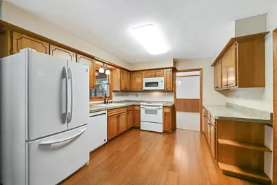 7750 Boyd Avenue, Inver Grove Heights, MN 55076 - Photo 14