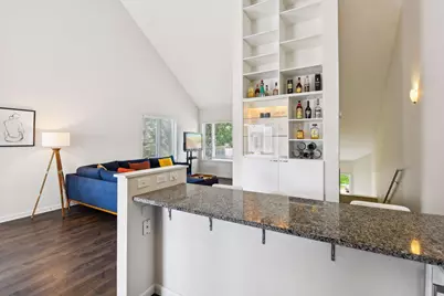 2824 Kenwood Isles Drive, Minneapolis, MN 55408 - Photo 22