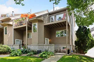 2824 Kenwood Isles Dr, Minneapolis, MN 55408 - Photo 1