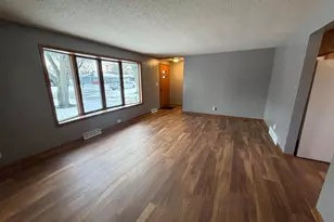 1006 Rosehill Dr, Albert Lea, MN 56007 - Photo 8