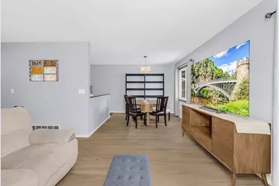 7843 Rimbley Road, Woodbury, MN 55125 - Photo 8