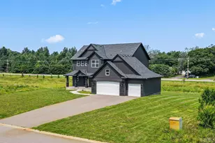 917 174th Ave NE, Ham Lake, MN 55304 - Photo 2