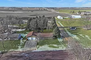 205 S Hubert St, Ivanhoe, MN 56142 - Photo 2