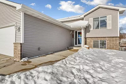 822 Heritage Drive SW, Lonsdale, MN 55046 - Photo 2