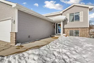 822 Heritage Dr SW, Lonsdale, MN 55046 - Photo 2