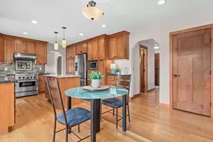 5815 Turtle Lake Rd, Shoreview, MN 55126 - Photo 10