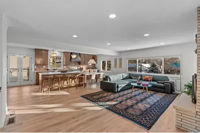 2808 34th Avenue NE, Saint Anthony, MN 55418 - Photo 2