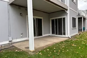 168 Galtier Pl, Shoreview, MN 55126 - Photo 2