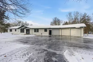 20640 Kiowa St NW, Anoka, MN 55303 - Photo 2