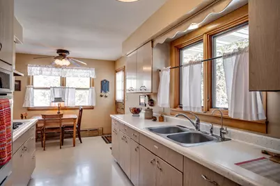 1815 Pleasant Avenue, South Saint Paul, MN 55075 - Photo 16