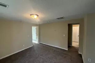 1083 Beech St, Saint Paul, MN 55106 - Photo 8