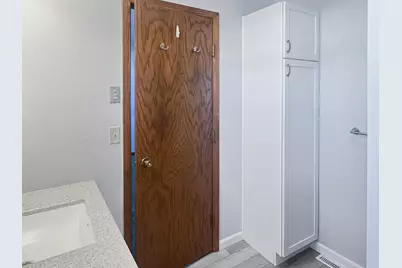 413 N 1st Avenue W, Truman, MN 56088 - Photo 18