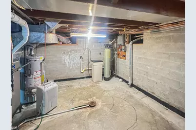 413 N 1st Avenue W, Truman, MN 56088 - Photo 34