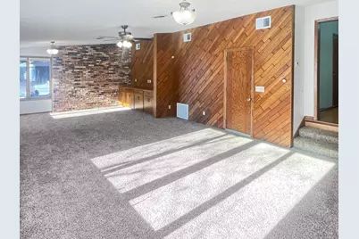 413 N 1st Avenue W, Truman, MN 56088 - Photo 24