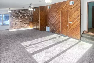 413 N 1st Ave W, Truman, MN 56088 - Photo 24