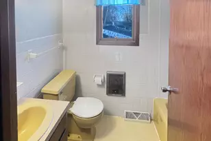 413 N 1st Ave W, Truman, MN 56088 - Photo 30