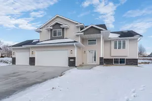 108 Ella Ct, Mankato, MN 56001 - Photo 2