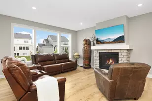 10732 39th St N, Lake Elmo, MN 55042 - Photo 6