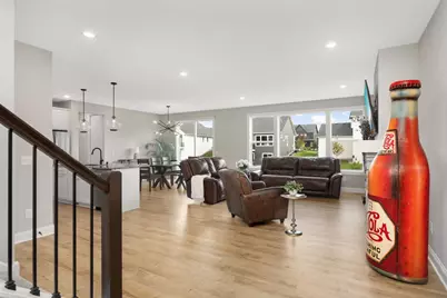 10732 39th Street N, Lake Elmo, MN 55042 - Photo 4