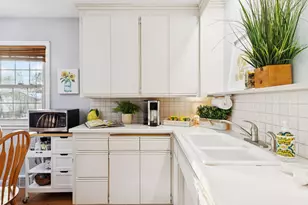 3833 Noble Ave N, Robbinsdale, MN 55422 - Photo 6