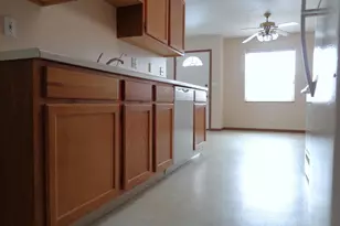 1708 E Lincoln Ave, Montevideo, MN 56265 - Photo 4