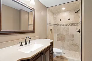 701 4th St SW, Austin, MN 55912 - Photo 42