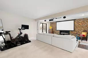 701 4th St SW, Austin, MN 55912 - Photo 32