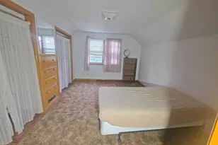 716 E 37th St, Hibbing, MN 55746 - Photo 10