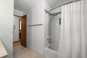 4017 Shamrock Dr NE, Saint Paul, MN 55421 - Photo 24